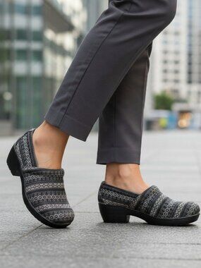 B.O.C. Born Concept "Nadine" Fair Isle Striped Clogs